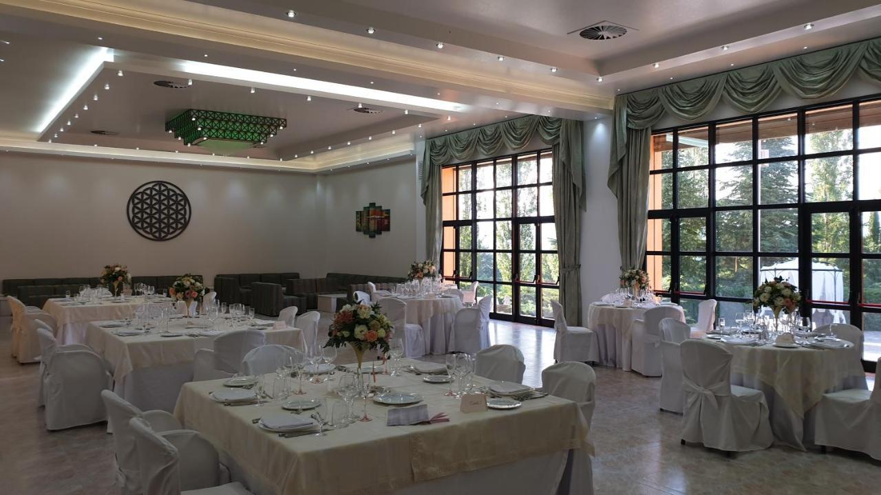 Palahotel Vallenoce Decollatura Exterior photo
