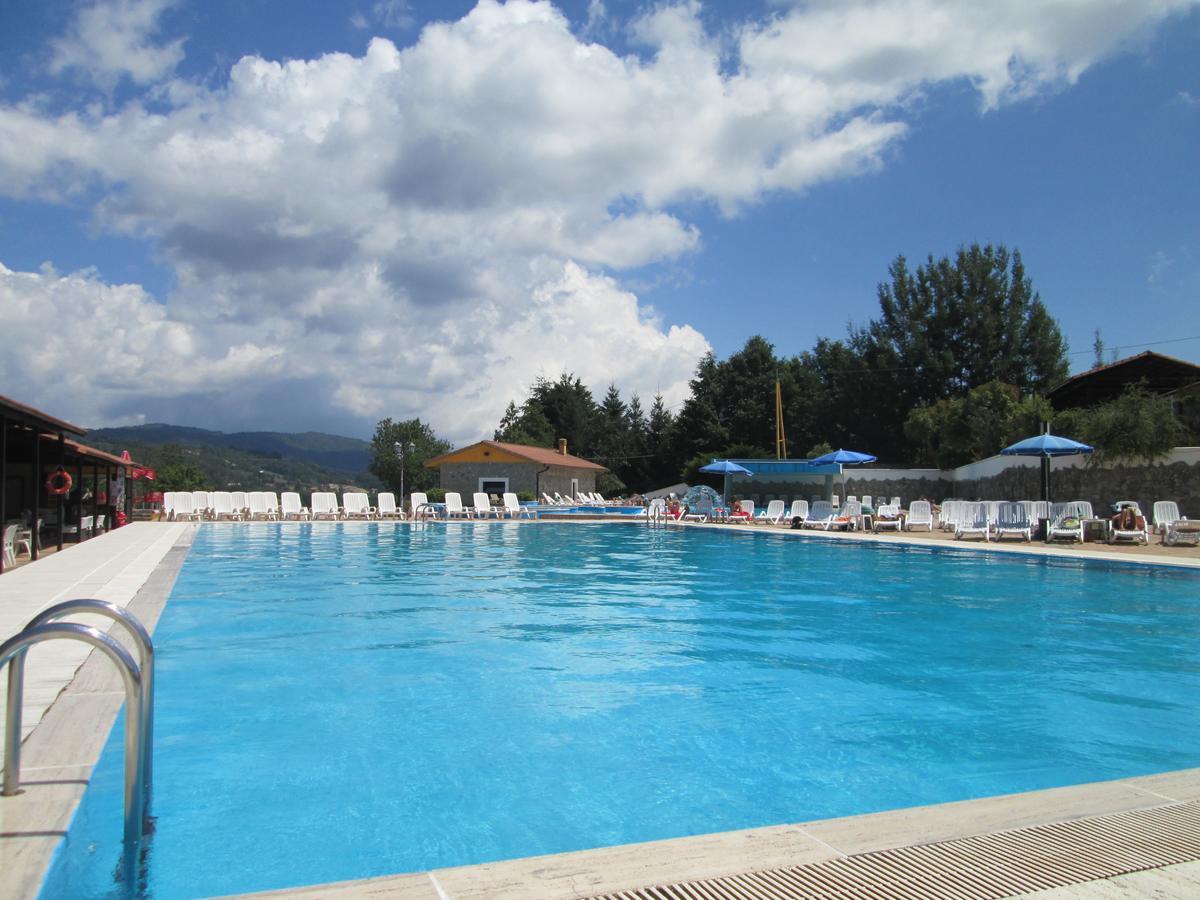 Palahotel Vallenoce Decollatura Exterior photo